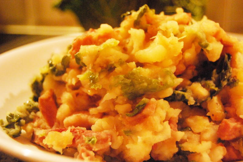 Photo d'un plat de Potée de céleri rave, chou et lardons